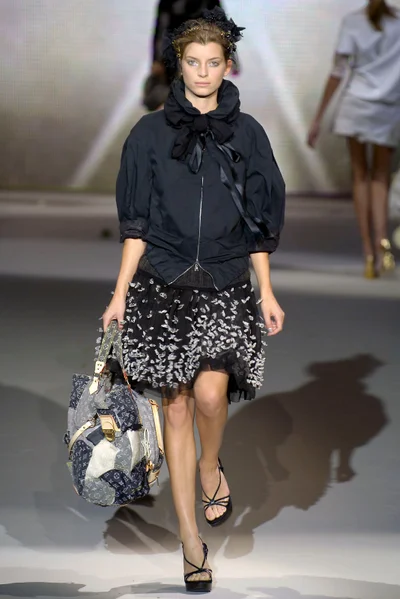 Look 50